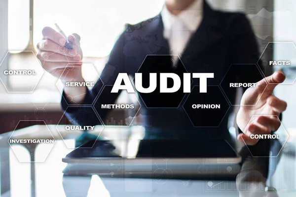 Concepto de negocio de auditoría. Auditor. Cumplimiento. Tecnología de pantalla virtual . —  Fotos de Stock