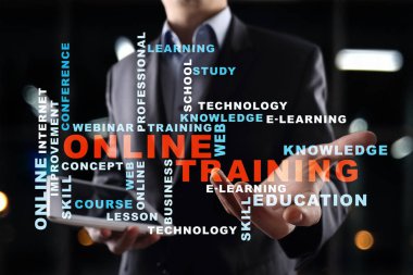 Çevrimiçi eğitim sanal ekran üzerinde. Eğitim kavramı. Kelime bulutu.