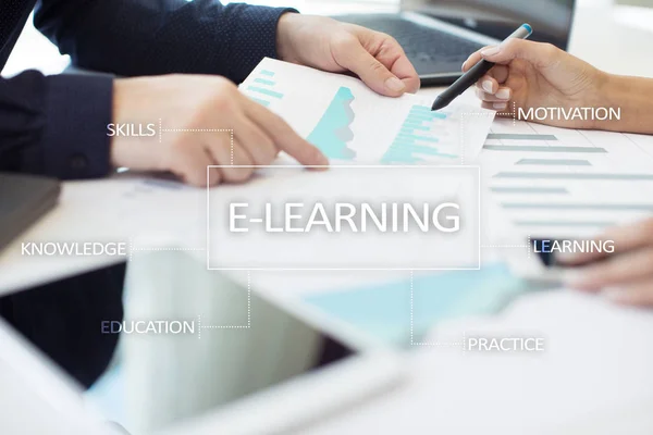 E-Learning on the virtual screen. Internet education concept. — Stock Photo, Image