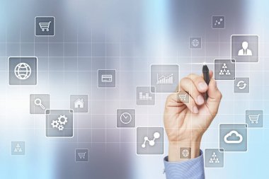 Sanal ekran arayüzü ile uygulamaları kutsal kişilerin resmi. Apps. Strateji planlama Internet teknoloji kavramı.