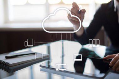 Bulut teknoloji. Veri depolama. Ağ ve Internet hizmet anlayışı.