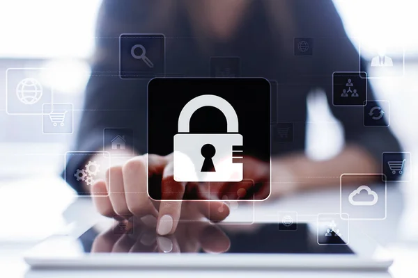 Protección de datos, ciberseguridad, seguridad de la información y cifrado. tecnología de Internet y concepto de negocio . — Foto de Stock