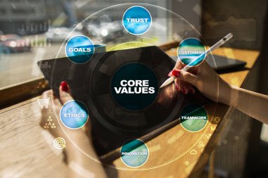 Çekirdek değerler iş ve teknoloji kavramı sanal ekrandaki.