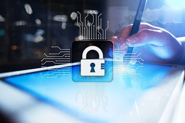 Ciberseguridad, protección de datos, seguridad de la información y cifrado. tecnología de Internet y concepto de negocio . — Foto de Stock