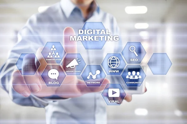 Digitale technologie marketingconcept. Internet. Online. Zoekmachineoptimalisatie. SEO. Smm. reclame. — Stockfoto