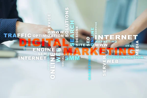 Concepto de tecnología de marketing DIgital. Internet. En línea. Optimización de motores de búsqueda. SEO. SMM. Publicidad. Palabras nube . — Foto de Stock