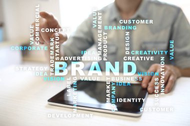 Marka kavramı sanal ekran üzerinde. İş kavramı. Kelime bulutu.