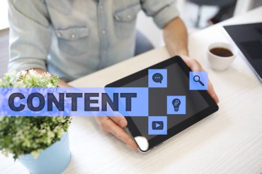 Sanal ekran içerik metni. İş kavramı, teknoloji ve internet. 