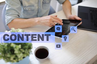 Sanal ekran içerik metni. İş kavramı, teknoloji ve internet. 