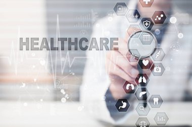 Tıp ve sağlık kavramı. Tıp doktoru modern pc ile çalışma. Elektronik sağlık kaydı. EHR, Emr.