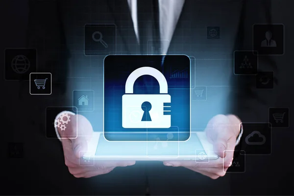 Protección de datos, ciberseguridad, seguridad de la información y cifrado. tecnología de Internet y concepto de negocio . — Foto de Stock