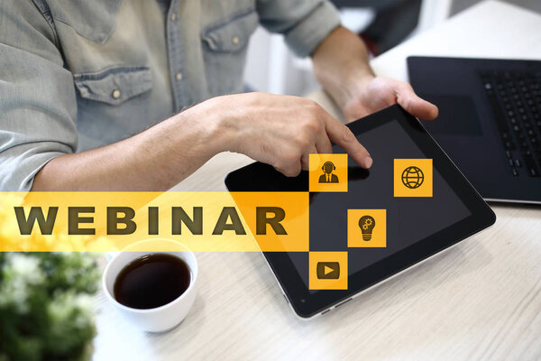 Вебинар. Электронное образование, концепция онлайн-образования. Личное развитие. Виртуальный экран
.