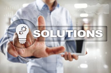 İş çözümleri kavramı sanal ekrandaki.