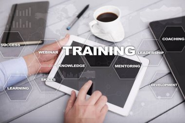 Eğitim ve geliştirme profesyonel büyüme. Internet ve eğitim kavramı.