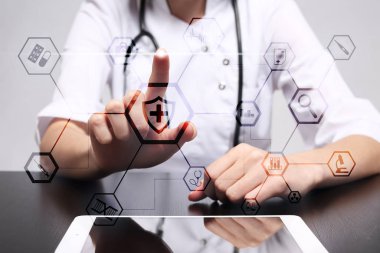 Sanal ekran üzerinde tıbbi kavramı. Sağlık. Online Tıbbi Danışma ve sağlık kontrol, Emr, Ehr.