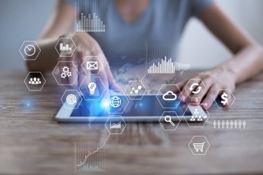 İş ve teknoloji kavramı. Grafikler ve sanal ekran arka planı simgeleri.