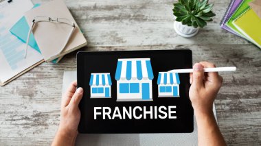 İş modelini ve büyüme konseptini aygıt ekranında bayilikle.