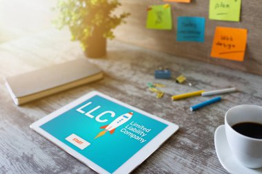 LLC Sınırlı Sorumluluk Şirketi. İş stratejisi ve teknoloji kavramı.