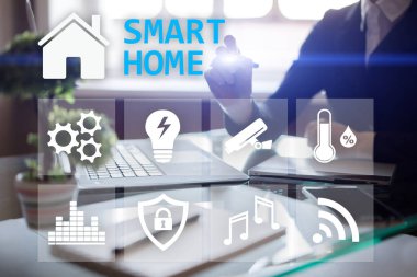 Akıllı Ev Dijital arabirim sanal ekran üzerinde. Internet ve otomasyon teknolojisi kavramı.