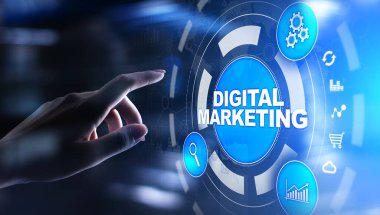 Dijital pazarlama, çevrimiçi reklam, SEO, SEM, SMM. İş ve İnternet kavramı.