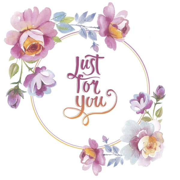 Kır çiçeği gül çiçek çerçeve izole bir suluboya tarzında.