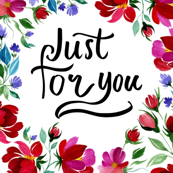 Kır çiçeği gül çiçek çerçeve suluboya tarzında.