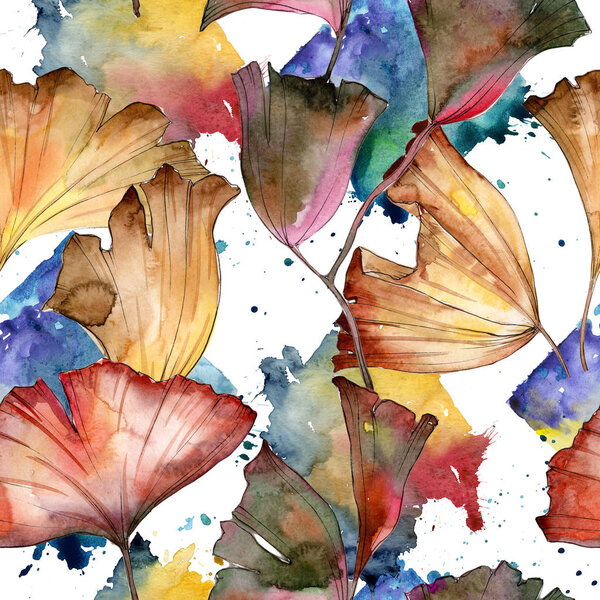 Ginkgo leaves pattern in a watercolor style.