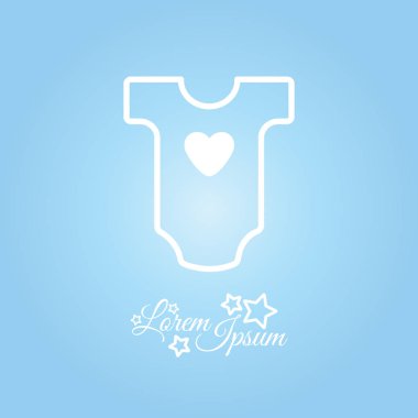 Kalp düz simgesi ile T-shirt