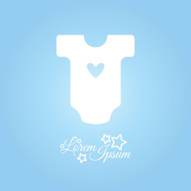 Kalp düz simgesi ile T-shirt