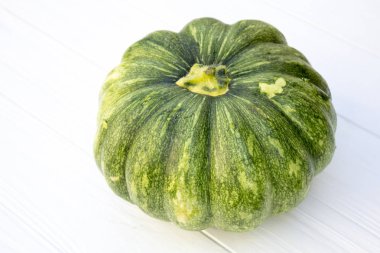 Sağlıklı yeşil kabak  