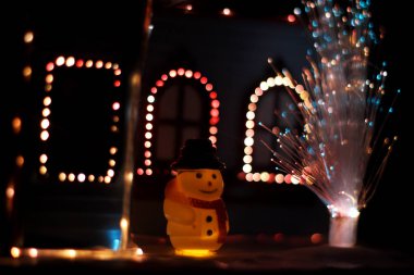 Noel Baba minyatür içinde ev