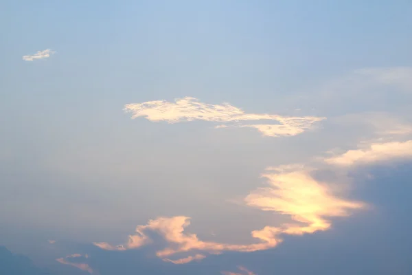 Cloudy skies during — Stock Photo, Image