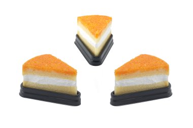 Beyaz arka plan üzerinde izole foy tanga şifon kek