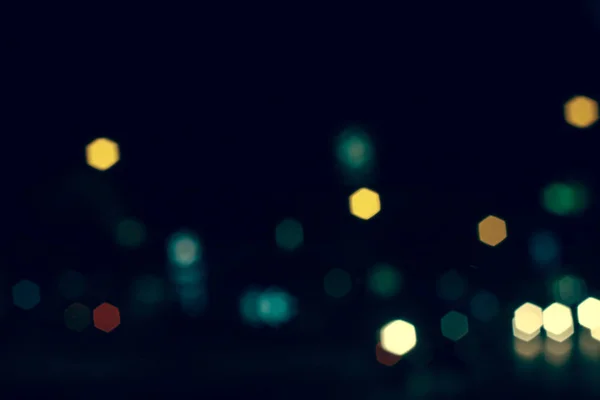 Bokeh warna-warni kota defocused di jalan — Stok Foto