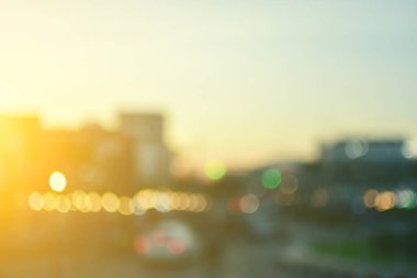 Güneş ışığı yollar Tayland sokakta