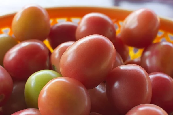 Rode Tomaten Een Stapel Van Tomaten — Stockfoto