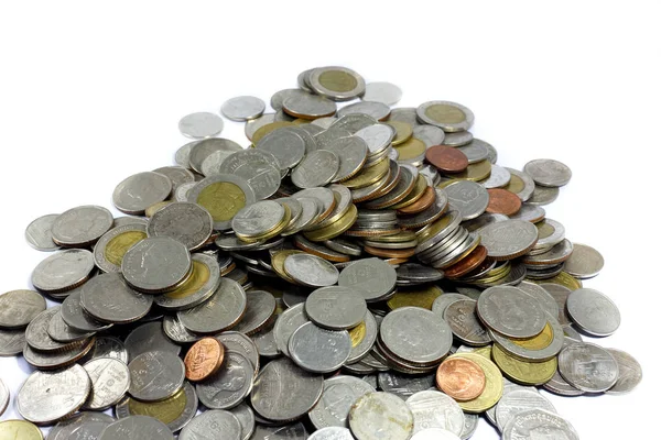 Tayland Bahtı para çıktı. Stüdyo izole üzerinde beyaz arka plan vurdu.