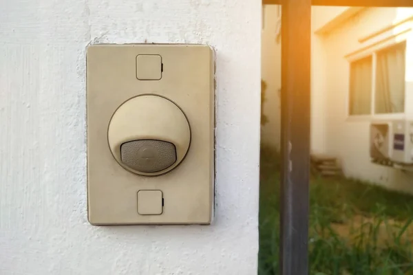 Front Doorbell Pressing People House — Stock Photo, Image