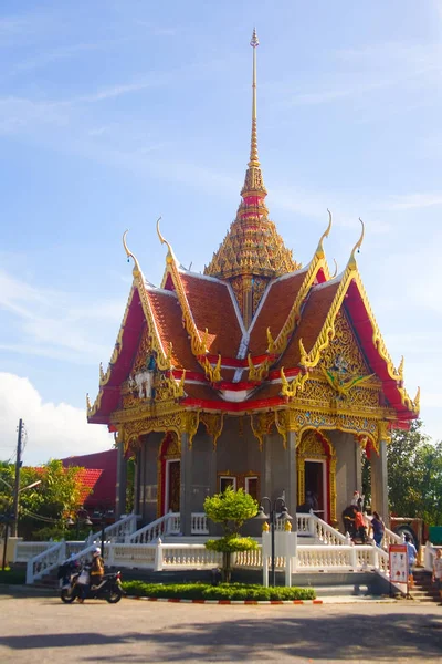 Küçük bir Budist tapınak Tayland. — Stok fotoğraf