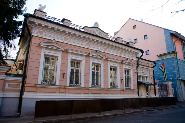 Az épület a nagykövetség Abházia Moszkvában. — Stock Fotó