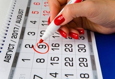 Kırmızı işaret 9 Ağustos 2017 üzerinde daire.