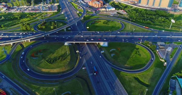 Cruce de la carretera Entusiastas de la carretera y el anillo de Moscú Roa — Foto de Stock