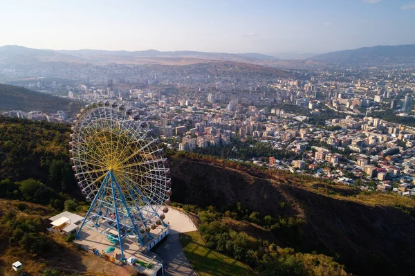 Dönme dolap Tiflis.