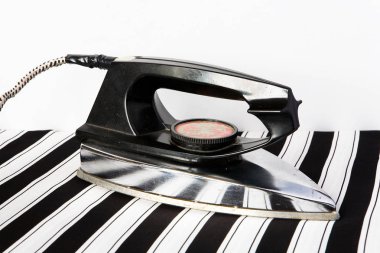 Korozyon unsurları ile eski elektrik demir.