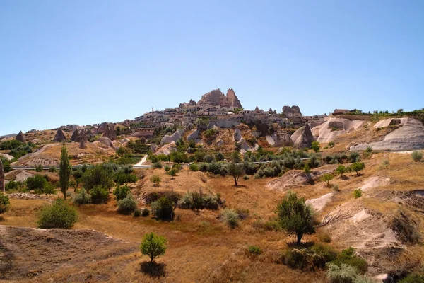 Vista de la ciudad turca de Uchisar . — Foto de Stock