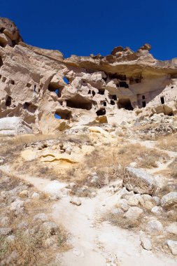 Eski mağara şehir Chavushin.