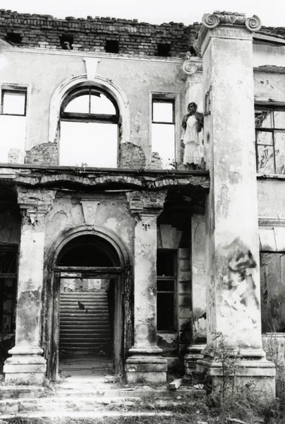 Le rovine del vecchio maniero Grebnevo . — Foto Stock