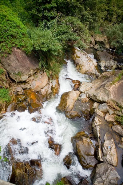 Belo Fluxo Rio Montanha Entre Pedras Natureza Sri Lanka — Fotografia de Stock