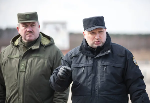 Κίεβο, Ουκρανία Marth 18, 2016: Snbo Γραμματέας Oleksandr Turchynov σε μια βάση της εθνικής φρουράς — Φωτογραφία Αρχείου