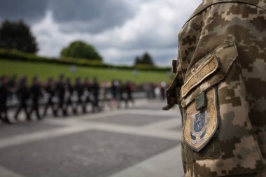Kiev, Ukrayna 9 Mayıs 2016: Çocuk İkinci Dünya Savaşı kurbanları anısına.